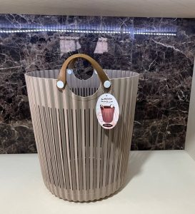 سبد لباس گرد دسته چرمی مدرن